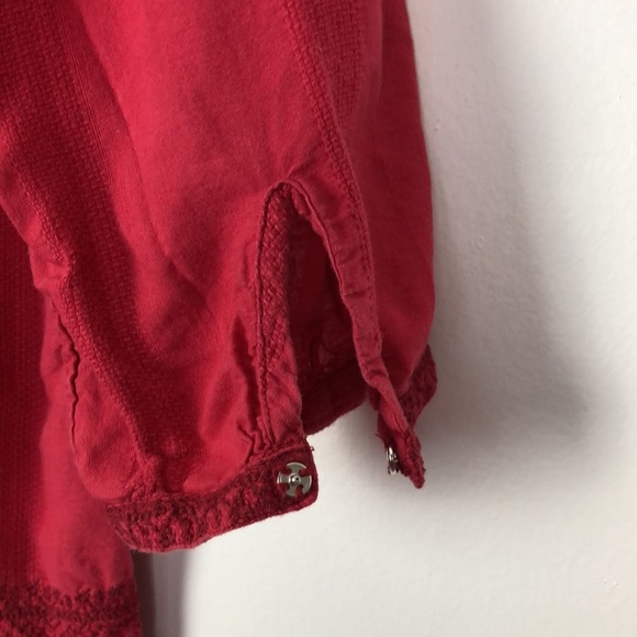 Madewell red pullover 3/4 sleeve tie V Neck embroidered design top Size Medium - Picture 6 of 8